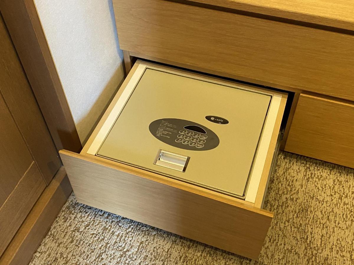 Hotel Associa Shizuoka Eksteriør bilde A safe in a drawer